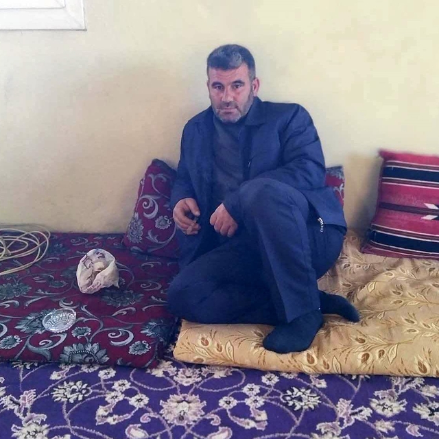 Şanlıurfa'da bir kişi otomobilde silahla vurulmuş halde ölü bulundu