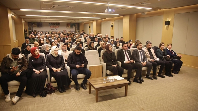 Elazığ'da bağımlılıkla mücadele semineri