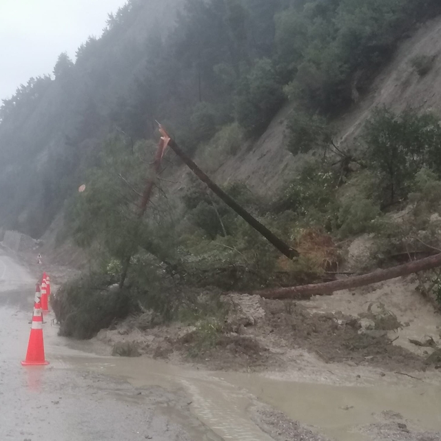 Çatalzeytin-İnebolu kara yolunda heyelan