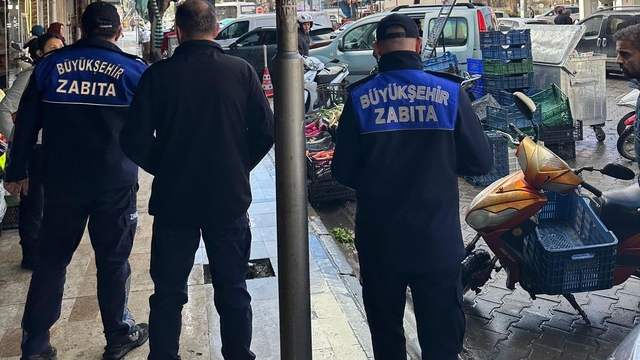 Manisa Büyükşehir'den Salihli'de kaldırım denetimi