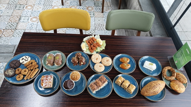 Bu kafede glüten yok sağlık var
Glütensiz Kafe Mutfak Şefi Mehmet Geben: "Kafemize glüten kesinlikle giremez"