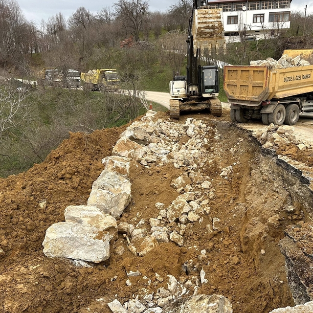 Heyelan bölgelerine anında müdahale
