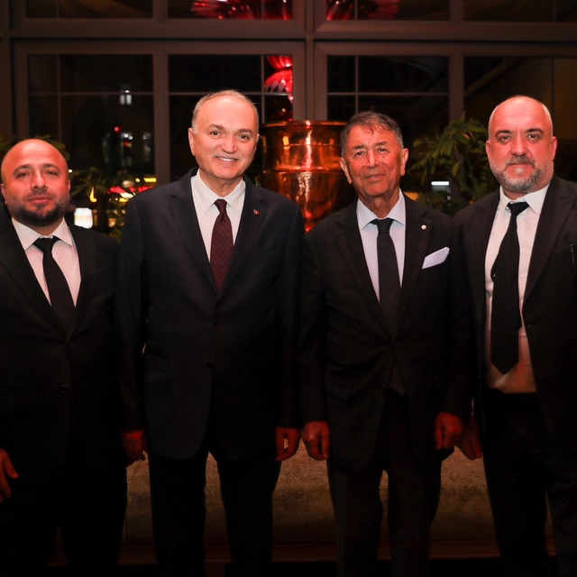 Başkan Özlü, iş dünyasının önemli isimleriyle bir araya geldi