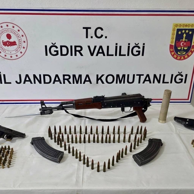 Jandarma silah kaçakçılarına göz açtırmıyor