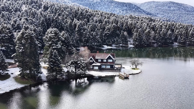 Gölcük Tabiat Parkı'nda kış güzelliği