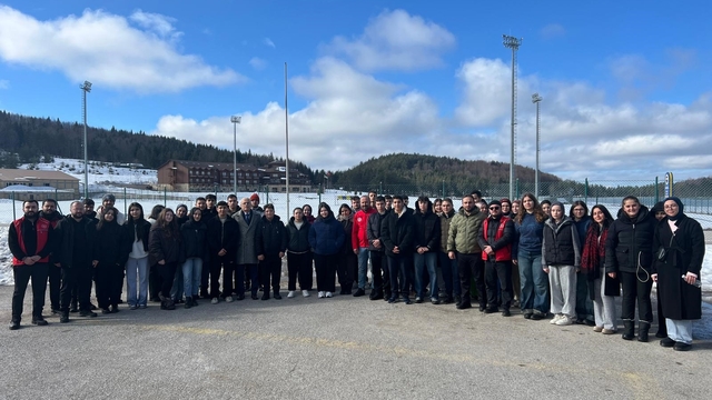 Gençler güzel bir gün geçirdi