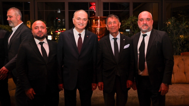 Başkan Özlü, iş dünyasının önemli isimleriyle bir araya geldi