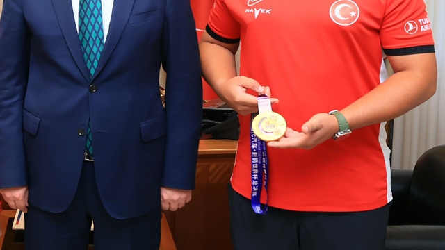 Vali Akbıyık'tan Muğlalı milli okçu Haney'e destek çağrısı