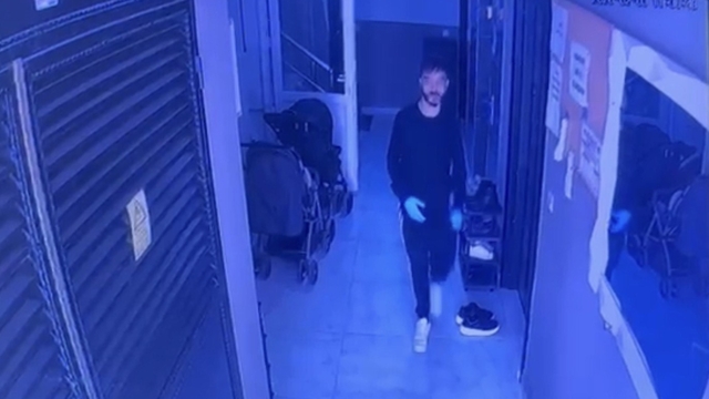 Antalya'da tartıştığı 37 haftalık hamile eşini dizlerinden vurdu