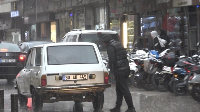 Kilis'te sağanak yağış etkili oldu