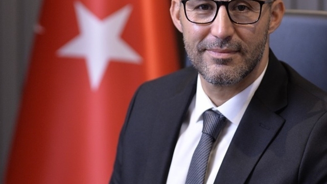 Germencik'te devecilik geleneği heykelle yaşatılacak