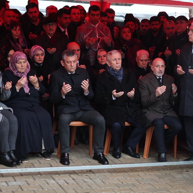 Başkan Mustafa Bozbey'den deprem bölgesine ziyaret