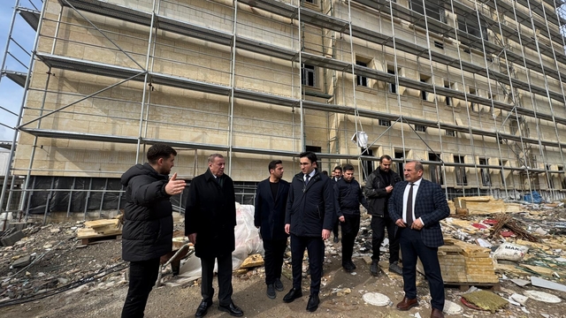 Midyat Belediye Başkanı Şahin adliye binası inşaatında incelemede bulundu