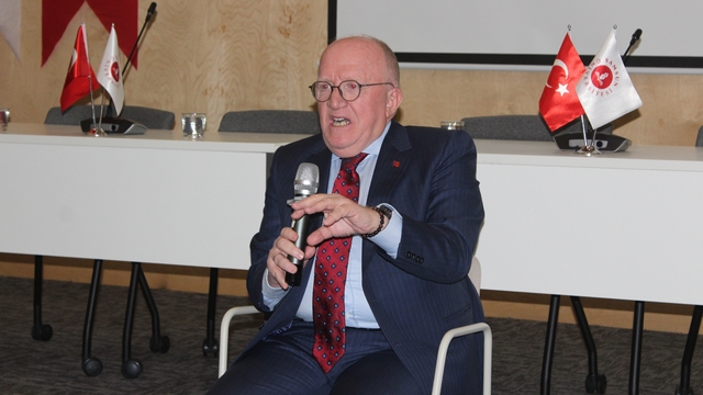 Samsun'da taştan kağıt üretme projesi
Rektör Mahmut Aydın:
"Hocalarımız taştan kağıt üretme projesi üzerinde çalışıyor"
"Canik kampüsünün taşınması söz konusu değil"