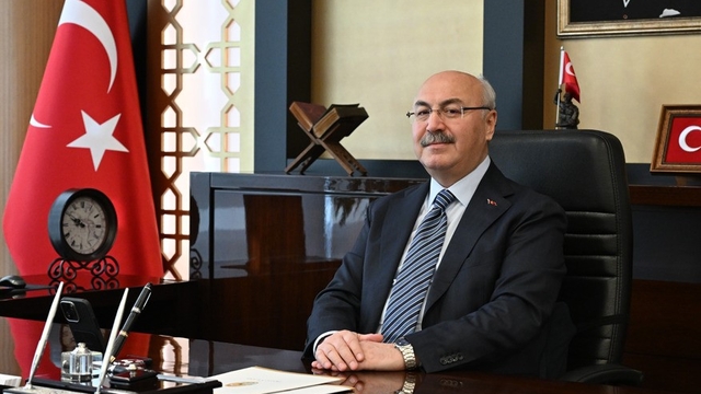 Vali Köşger; "Ata'mızın ziyaretinin taşıdığı tarihî ve manevi değer, nesilden nesle aktarılmaya devam etmektedir"