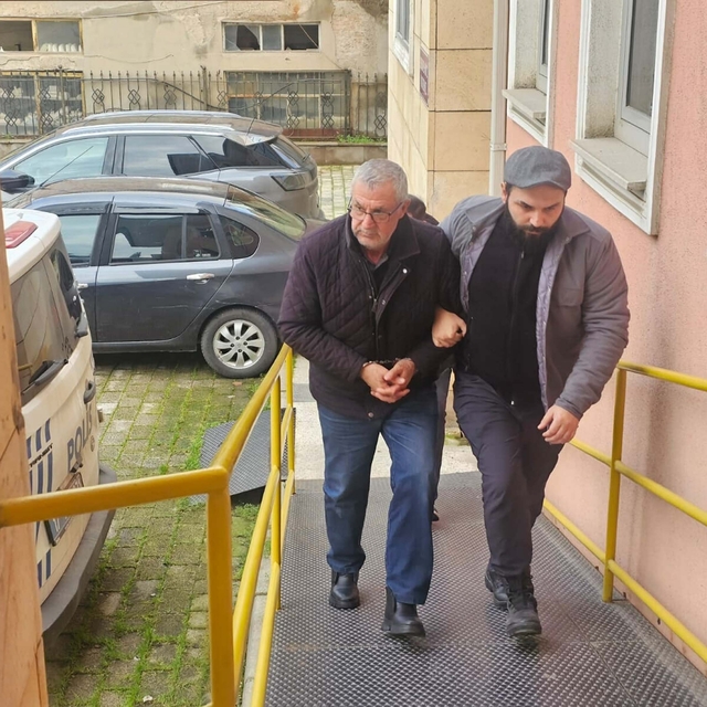 Tartıştığı oğlunu bıçaklayarak öldürdü (2)