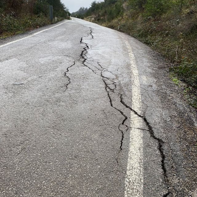 Kastamonu'da yağışların ardından heyelanlar meydana geldi