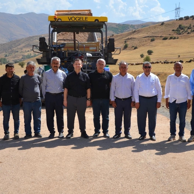 Kaymakam Demirer, özel idare ve KHGB'nin faaliyetlerini değerlendirdi