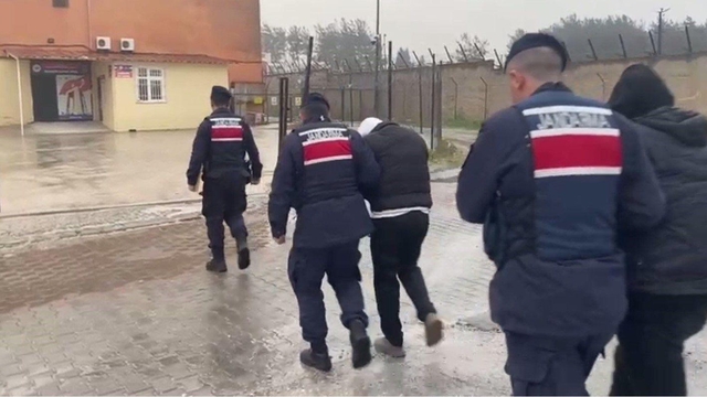 Çanakkale'de 90 kaçak göçmen yakalandı, 3 organizatör tutuklandı