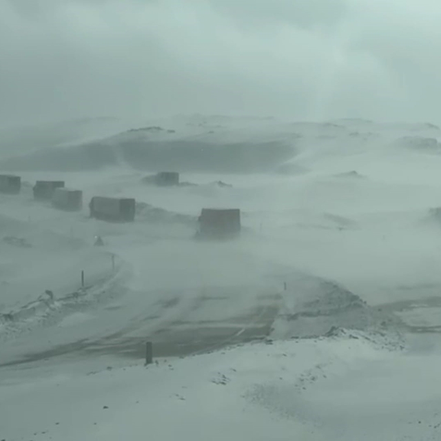 Kar ve tipi, Tendürek geçidini kapattı
Mahsur kalan yolcuların yardımına Kı...