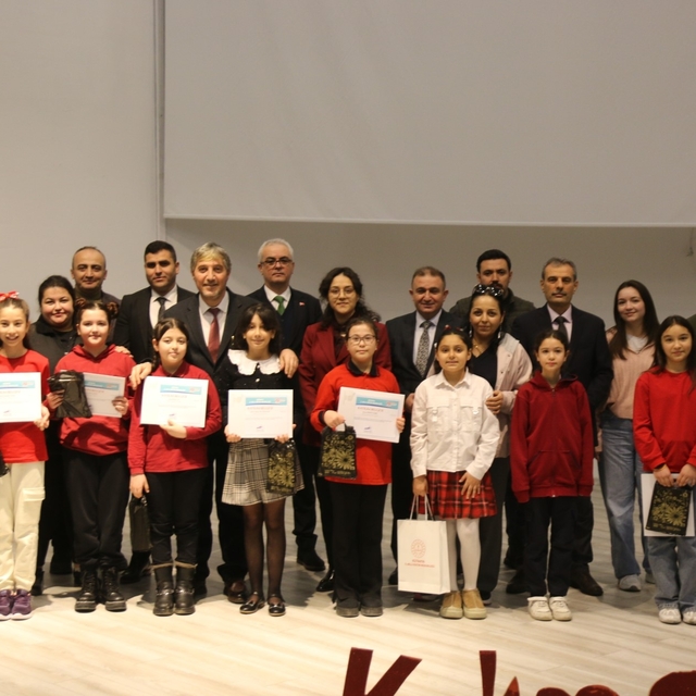 Kütahya'da İstiklâl Marşını ezbere ve güzel okuma yarışması