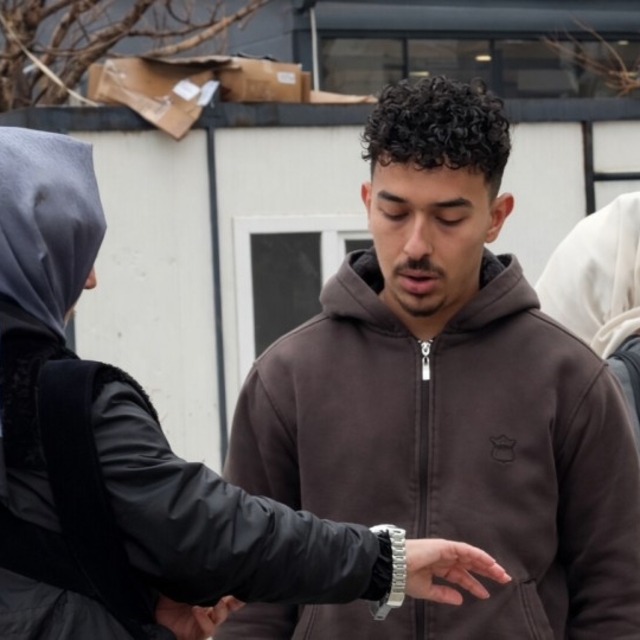 Depremin merkezinde 04.17'ye ayarlanan saatler acıyı yeniden hatırlattı