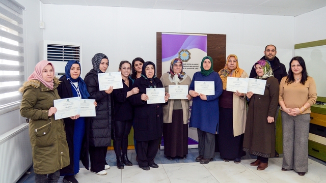 Kadınlar teknik eğitimle meslek sahibi oluyor