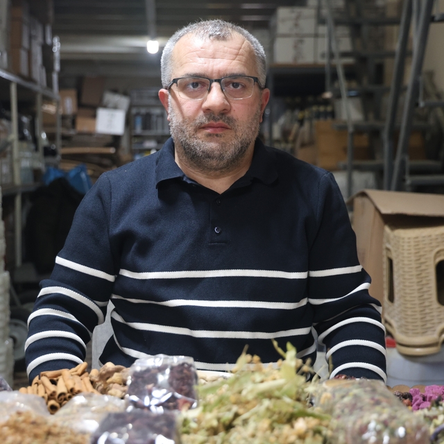 Havaların soğumasıyla, vatandaşların kış çaylarına talebi arttı