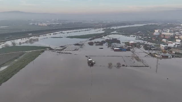 Bursa'da binlerce hektar ekili alan sular altında
Bursa'da şubat yağışları etkili oldu