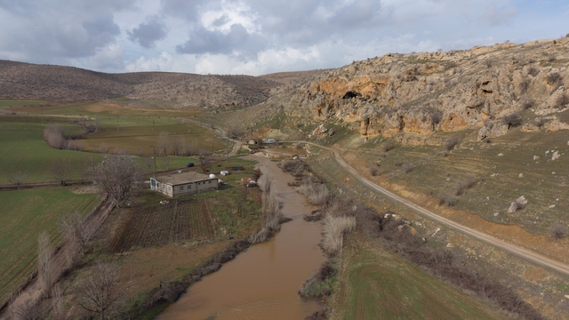 Mardin'in en önemli dinlenme alanlarından olan Reşan Çayı eski ihtişamına kavuştu