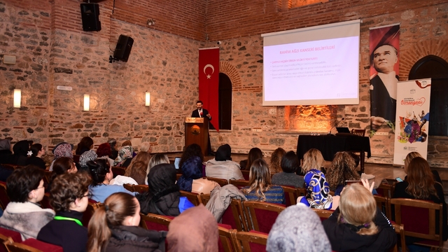 Osmangazi'den rahim ağzı kanserine karşı farkındalık etkinliği
Osmangazi'den kadın sağlığına güçlü adım