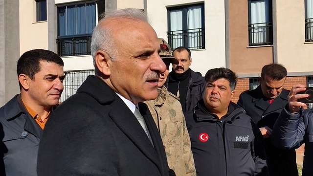 Diyarbakır'da 13 gün sonra dere yatağında ölü bulunan kadın, toprağa verildi