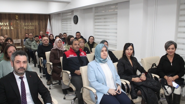 Teknik personele tıbbi ve aromatik bitkiler eğitimi