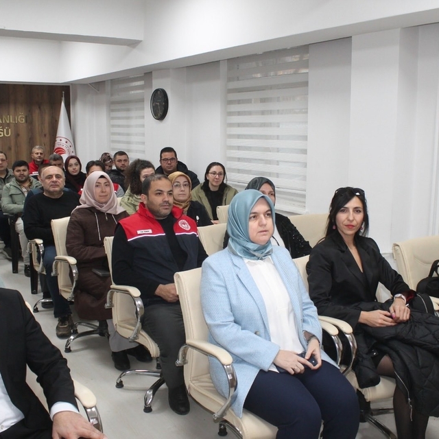 Teknik personele tıbbi ve aromatik bitkiler eğitimi