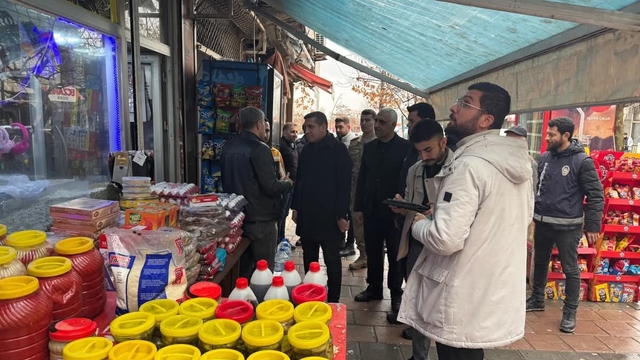 Kozluk Kaymakamı Böçkün esnafı ziyaret etti