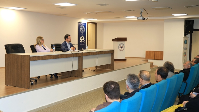 BUÜ'de "Modern dünyanın kökenleri" konuşuldu