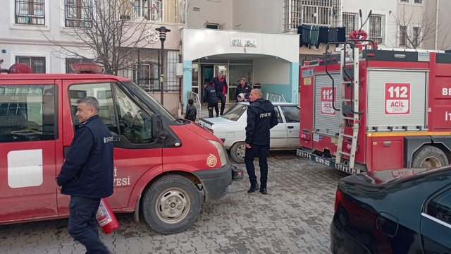 Besni'de çıkan ev yangını korkuttu