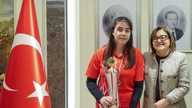 GKV'li Kalyoncu'dan Türk satrancında gurur veren başarı