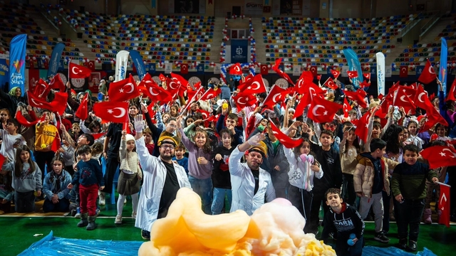 Kocaeli'de 13 bini aşkın çocuk yarıyıl tatilini etkinliklerle değerlendirdi