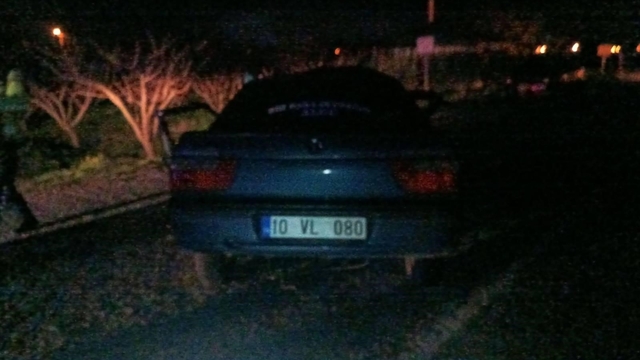 Manisa'da kamyon ile otomobil çarpıştı: 1 ölü, 1 yaralı