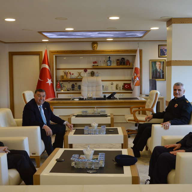 Tuğgeneral Bakçepınar'dan Havza Belediyesine ziyaret