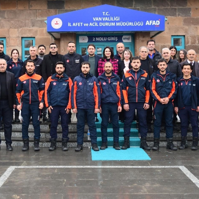 YYÜ'de "Van İlinin Depremselliği" söyleşi düzenlendi