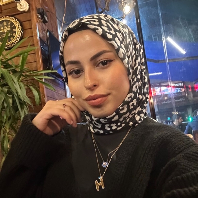 Kazada savrulan kamyonetin çarptığı yaya öldü