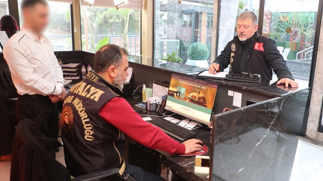 Antalya'da konaklama tesisleri ve araç kiralama firmaları denetlendi