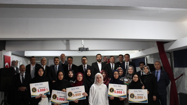 Yıldızeli'nde hafızlık yarışması düzenlendi