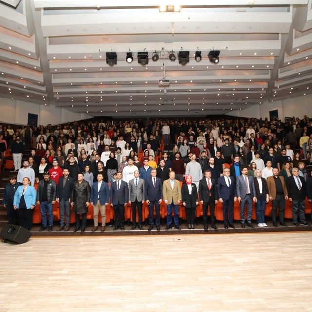 Türkiye'nin ilk astronotu Alper Gezeravcı: "Ay'a gitmek üzere ikinci görevi...