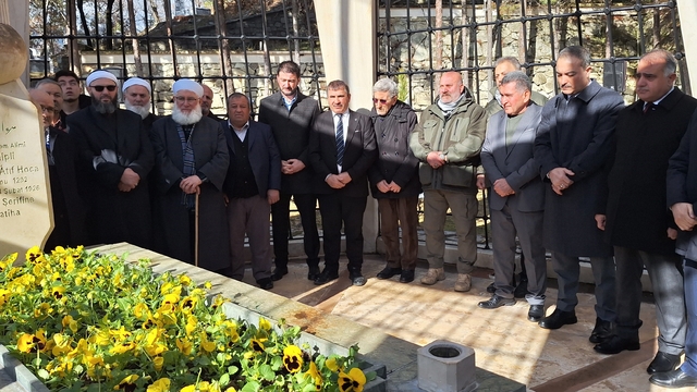 İskilipli Atıf Hoca kabri başında dualarla anıldı