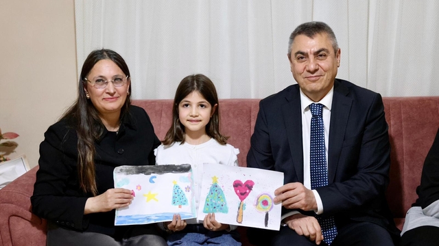 Hatay'da 72 saat sonra enkazdan çıkan Hazal'ın Kabe'yi görme hayali gerçek oluyor