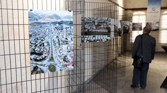 Gaziantep'te, Anadolu Ajansının deprem fotoğraflarının yer aldığı sergi açıldı