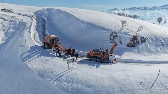 Muş-Kulp karayolu yeniden ulaşıma açıldı